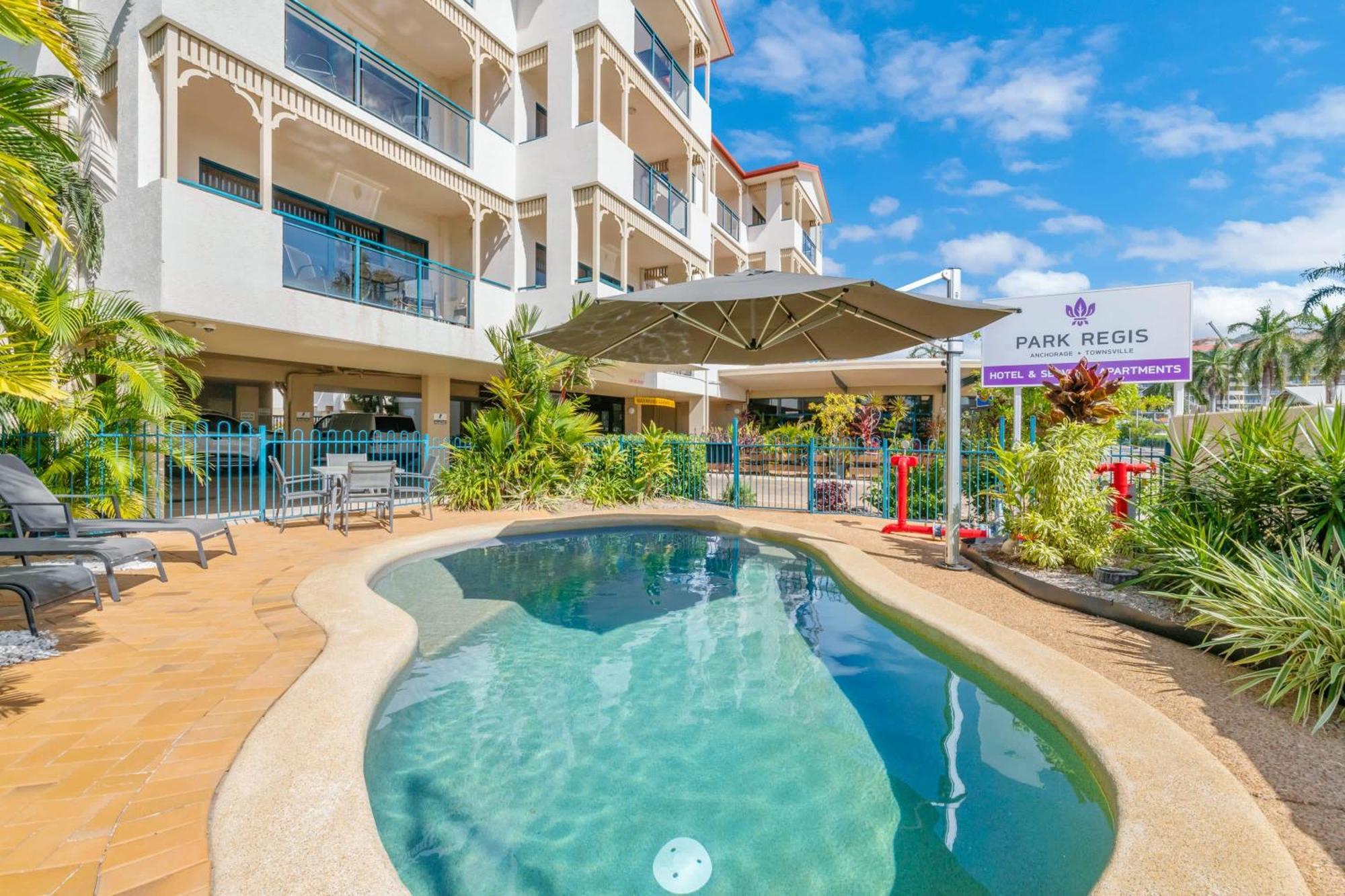 Park Regis Anchorage Hotel Townsville Bagian luar foto
