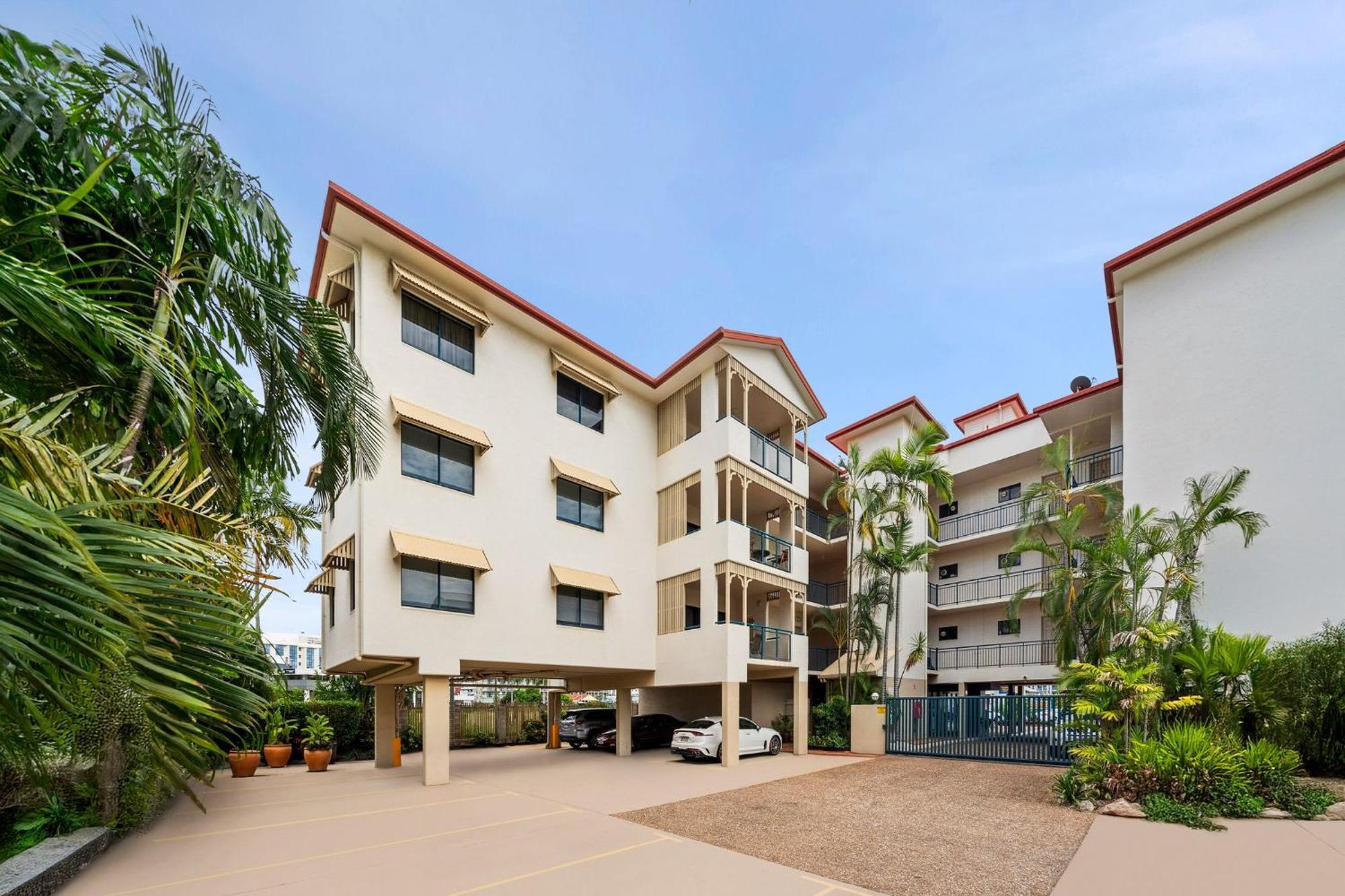 Park Regis Anchorage Hotel Townsville Bagian luar foto