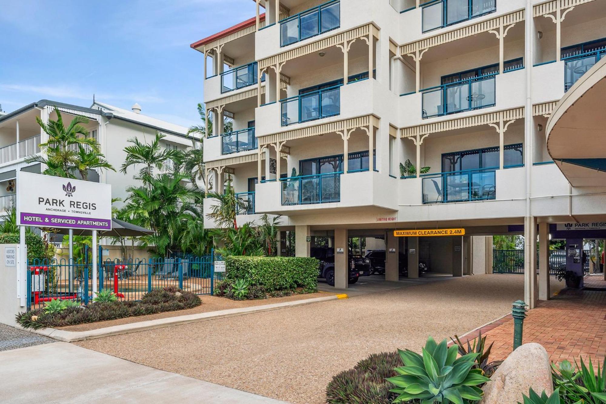 Park Regis Anchorage Hotel Townsville Bagian luar foto