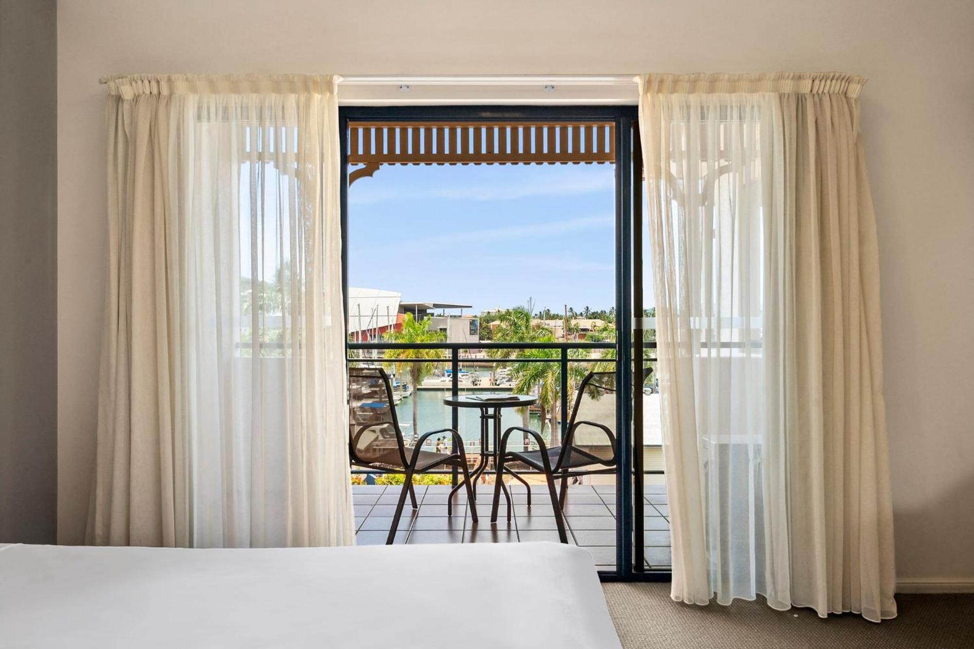 Park Regis Anchorage Hotel Townsville Bagian luar foto